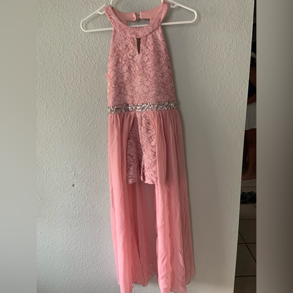 True to size (not stretchy) no tags but never worn.